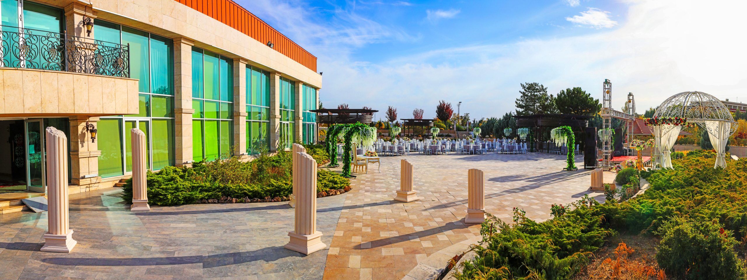 Kronos Wedding açık hava alanının Mogan Gölü manzaralı panoramik görünümü